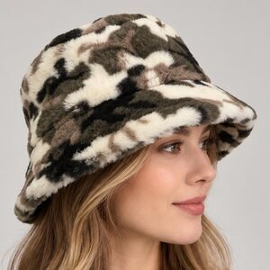 Gray Camouflage Fur Bucket Hat Statement Style Trendy Winter Camo Fuzzy Grey